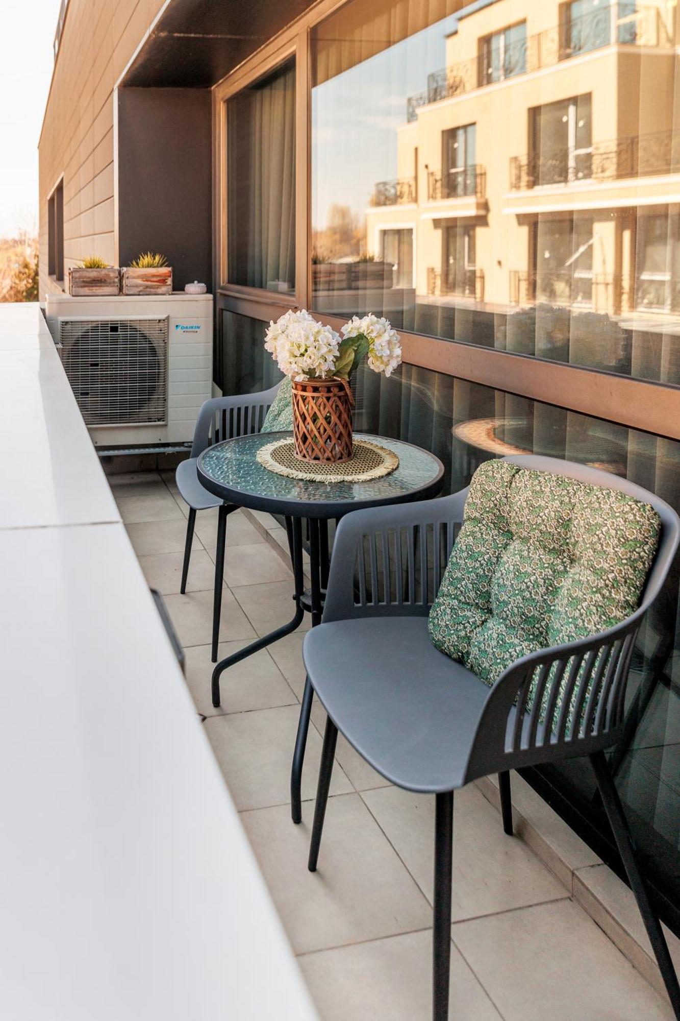 City Center Apartments With Parking بلوفديف المظهر الخارجي الصورة