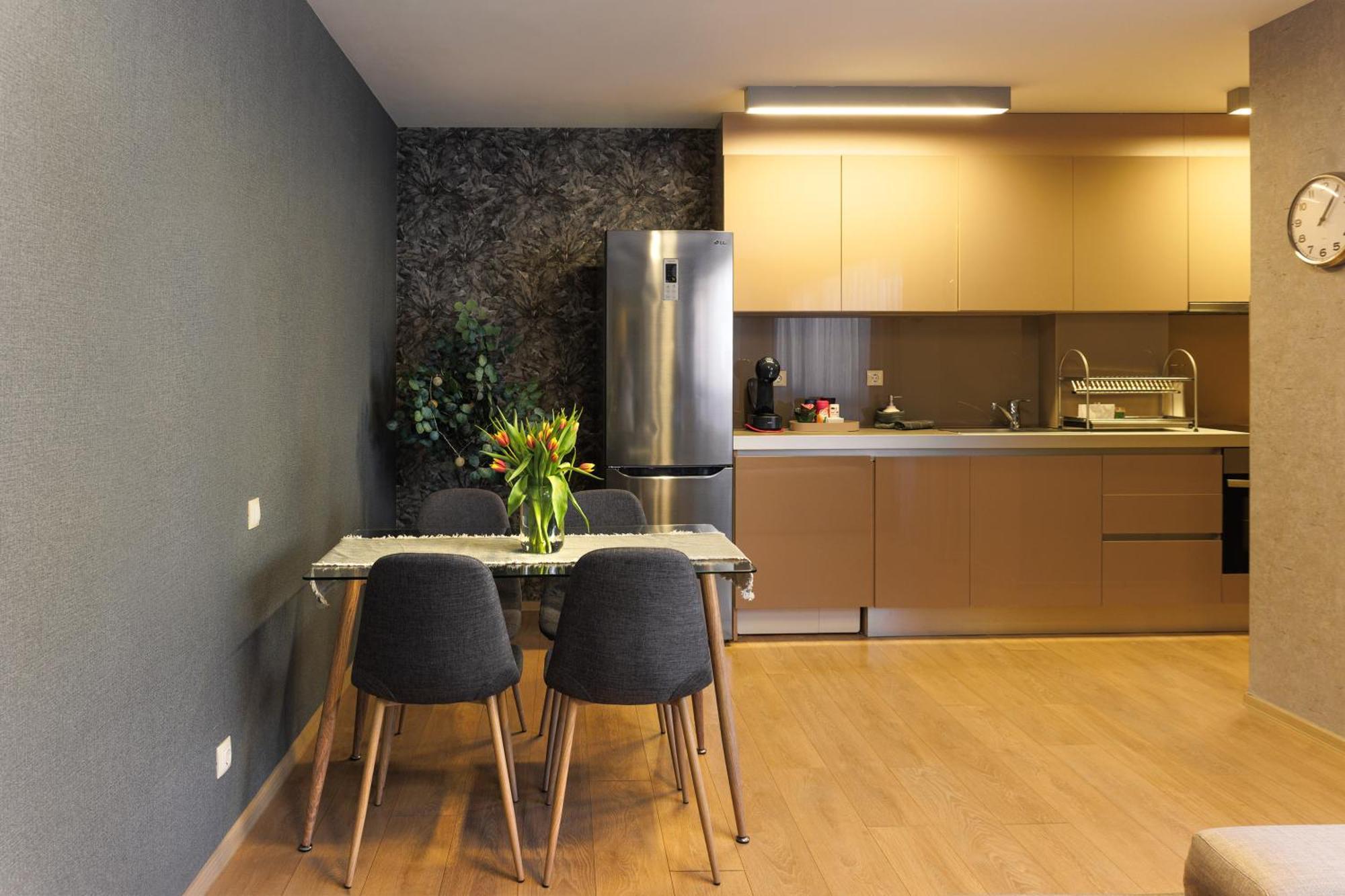 City Center Apartments With Parking بلوفديف المظهر الخارجي الصورة