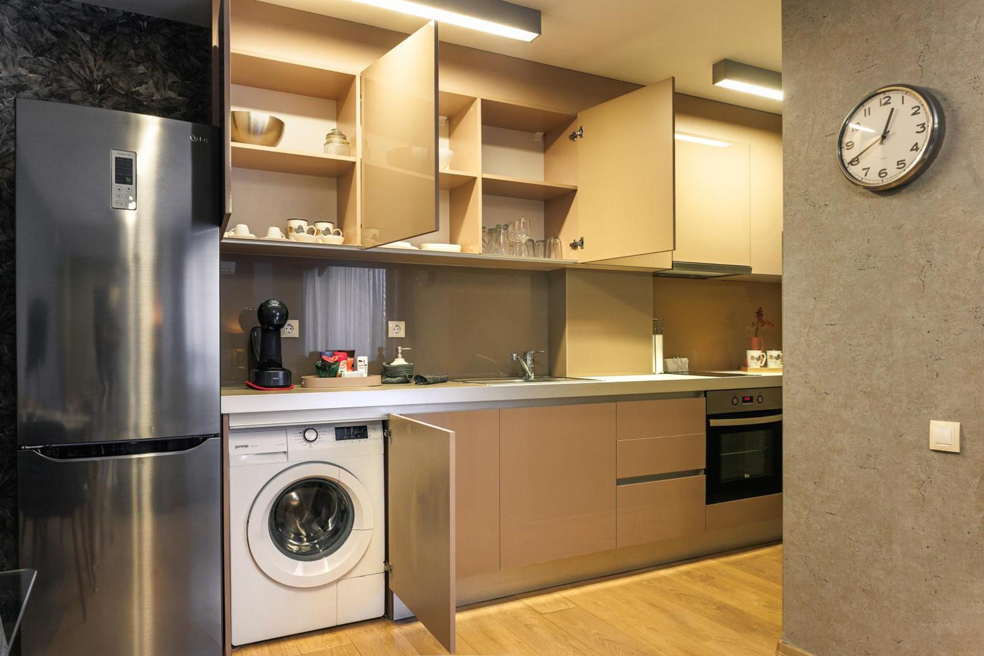 City Center Apartments With Parking بلوفديف المظهر الخارجي الصورة