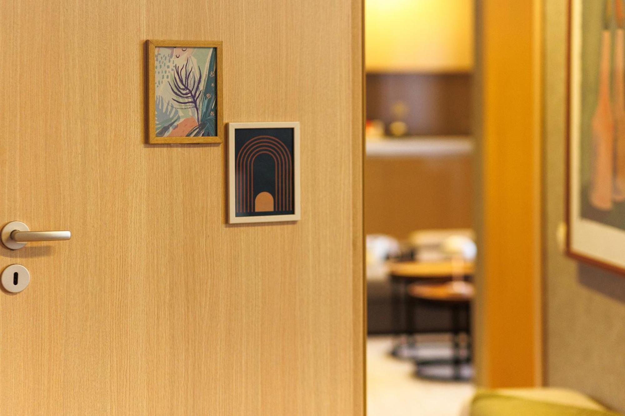 City Center Apartments With Parking بلوفديف المظهر الخارجي الصورة