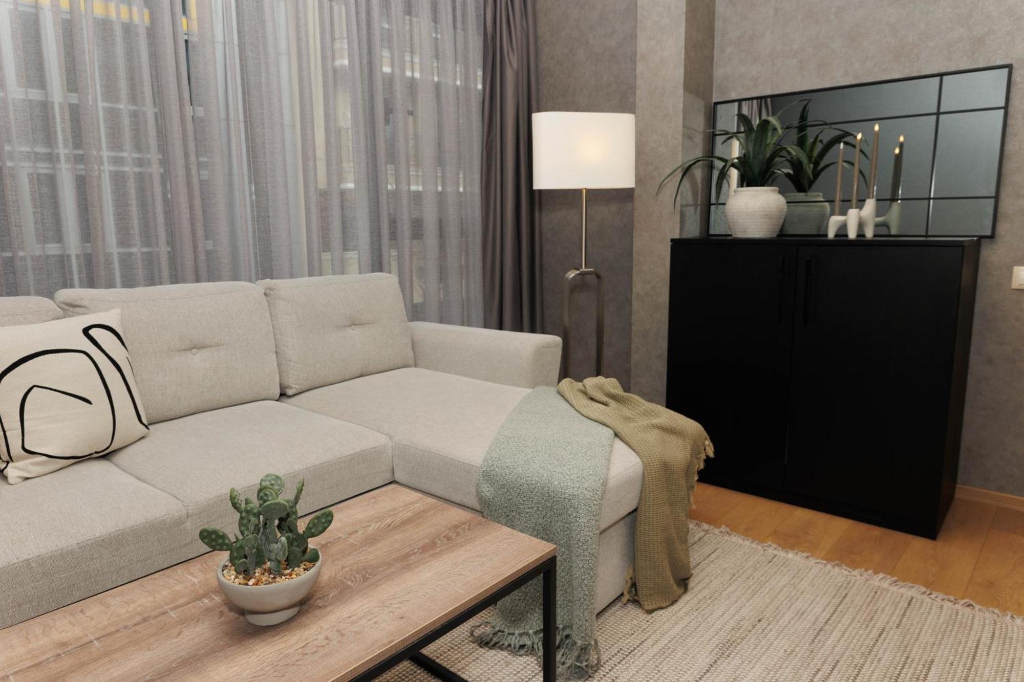 City Center Apartments With Parking بلوفديف المظهر الخارجي الصورة